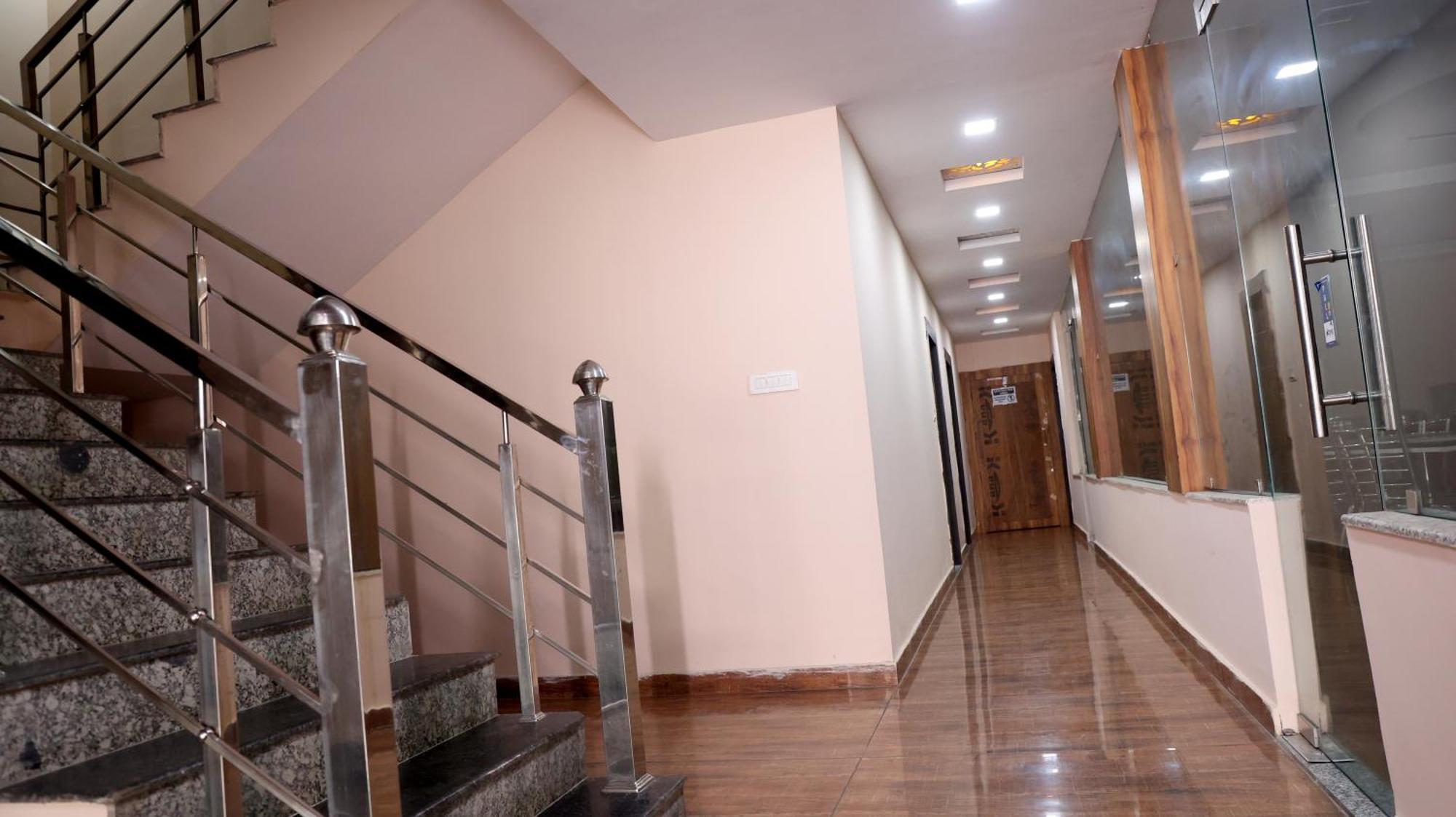 Hotel Blue Pine Haridwar Luaran gambar