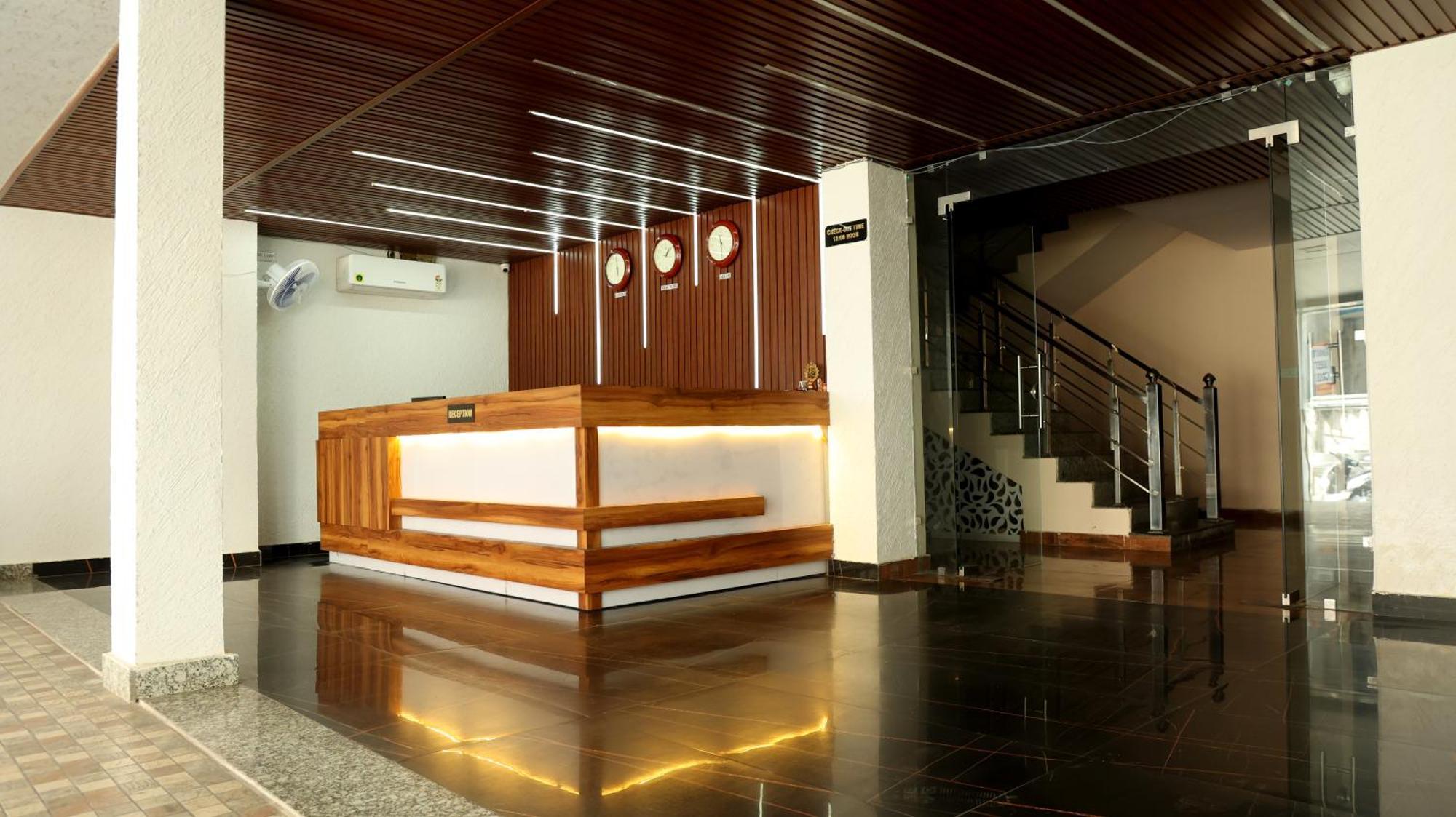 Hotel Blue Pine Haridwar Luaran gambar