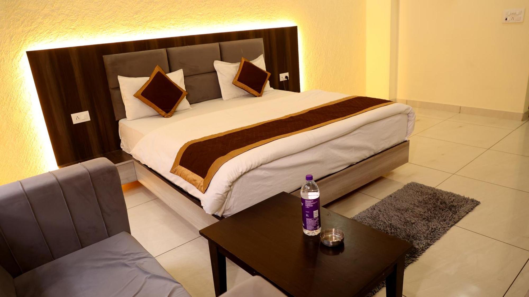 Hotel Blue Pine Haridwar Luaran gambar