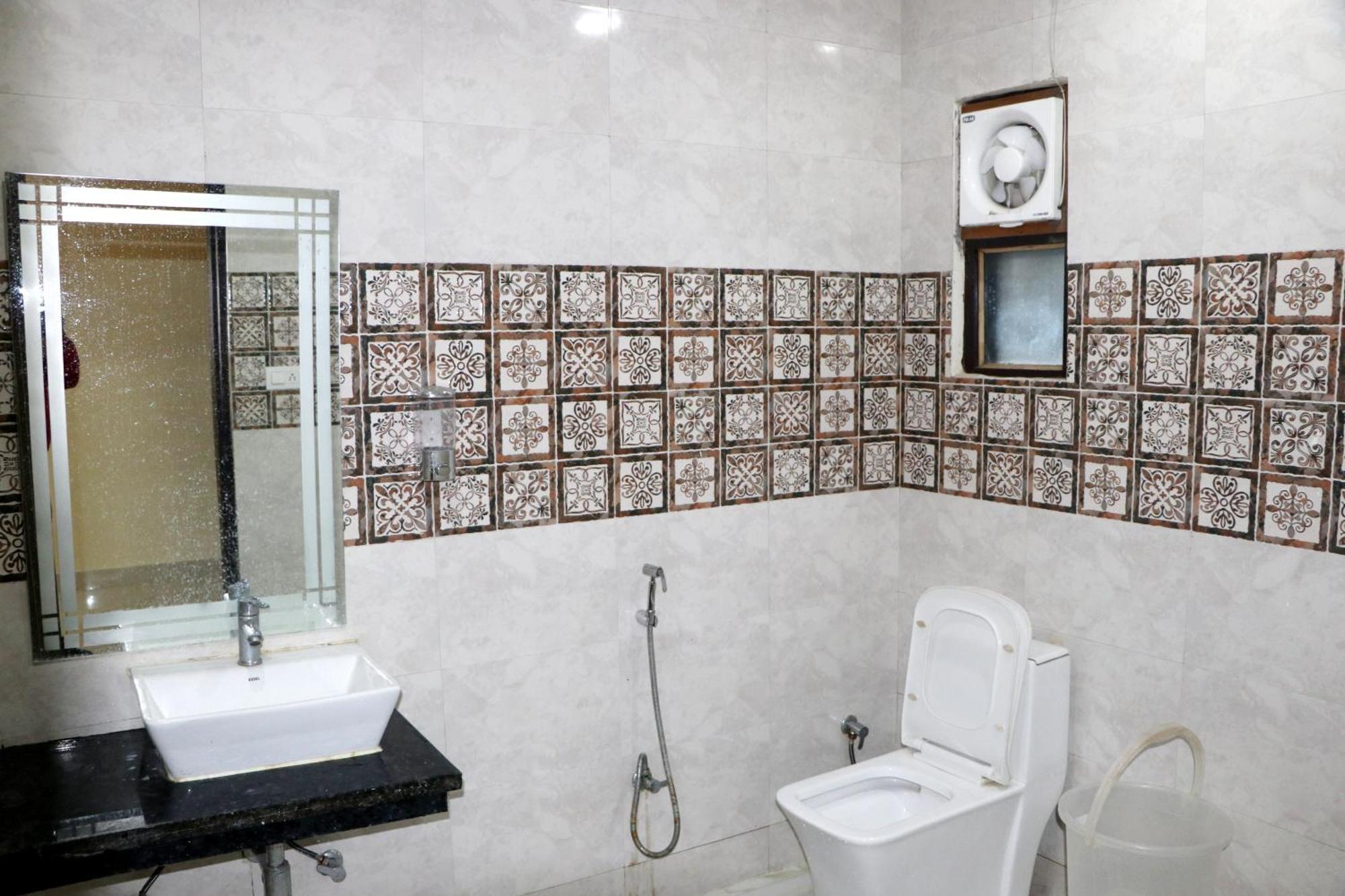 Hotel Blue Pine Haridwar Luaran gambar